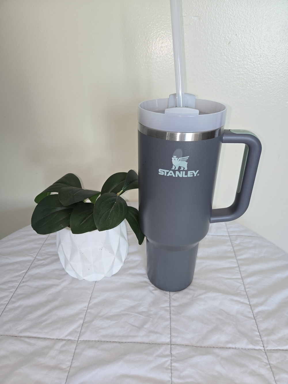 Stanley Quencher 40oz Tumbler Gray